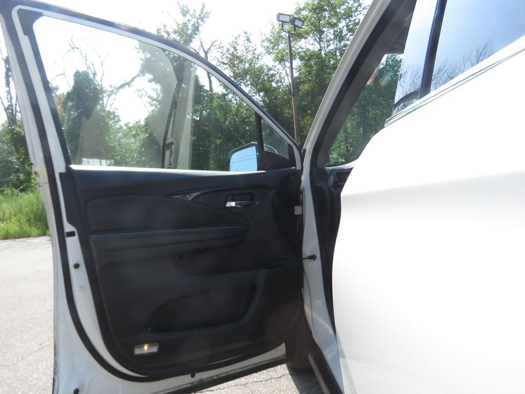 Used 2018 Honda Pilot Elite image 8