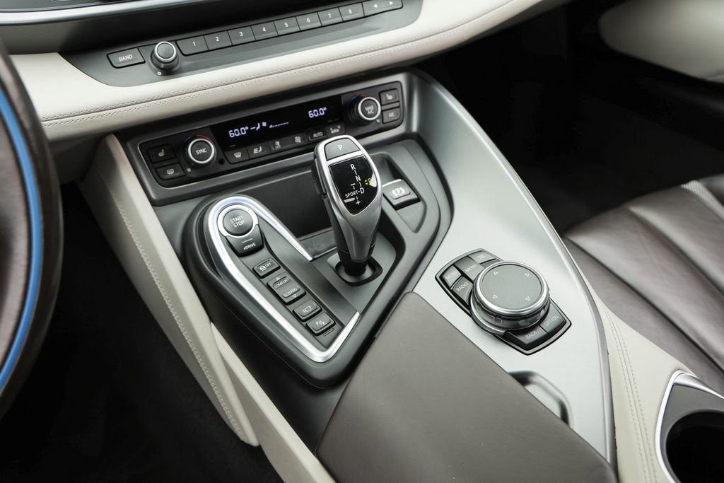 Used 2016 BMW i8 AWD/4WD image 8