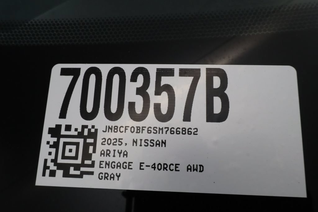 Used 2025 Nissan Ariya AWD image 36