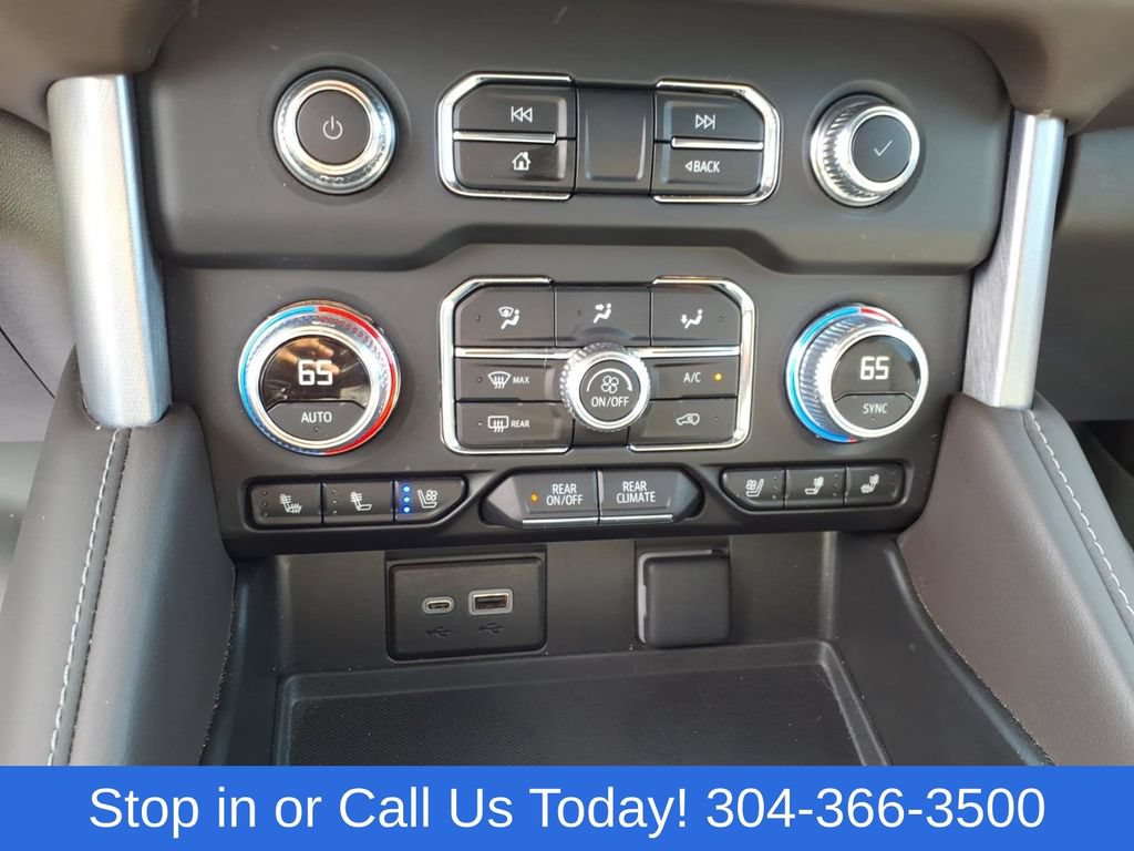Used 2024 GMC Yukon SLT AWD/4WD image 18