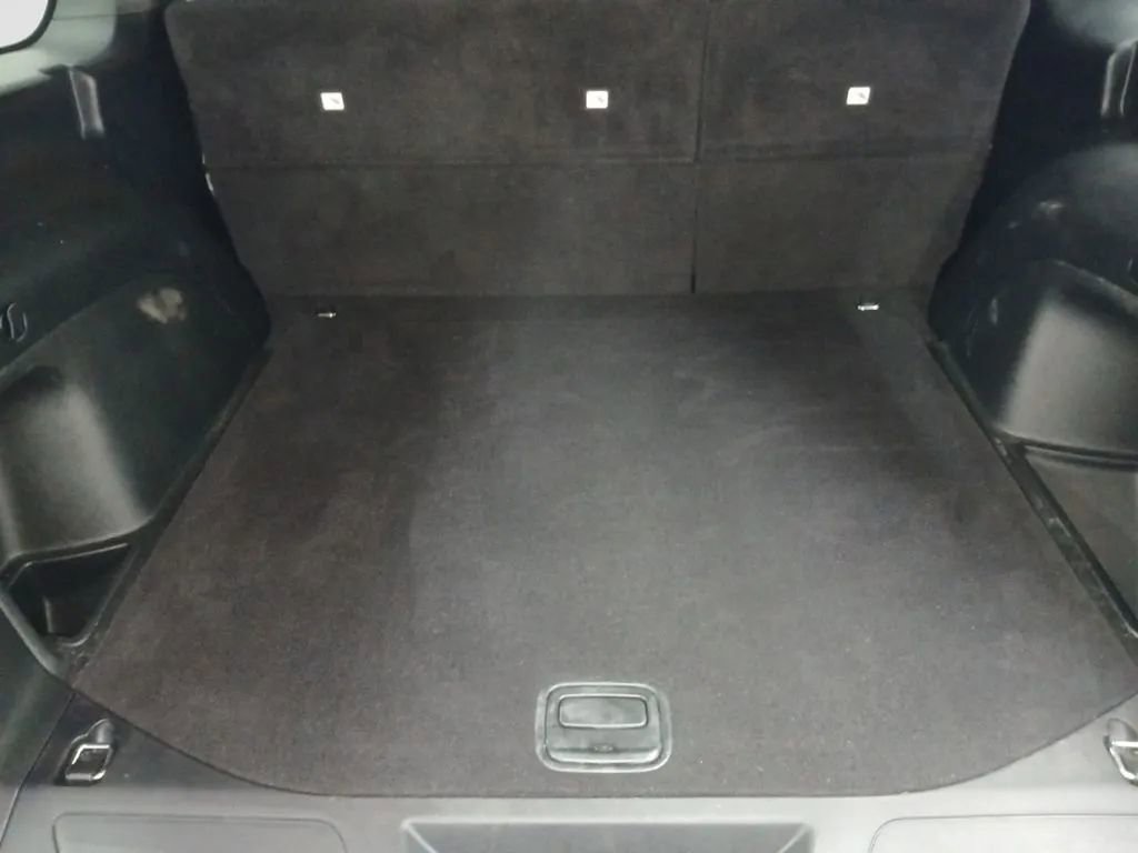 Used 2022 Jeep Grand Cherokee Laredo X RWD image 19