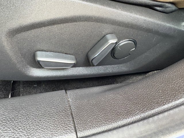 Used 2015 Ford Fusion SE w/ Equipment Group 201A image 29