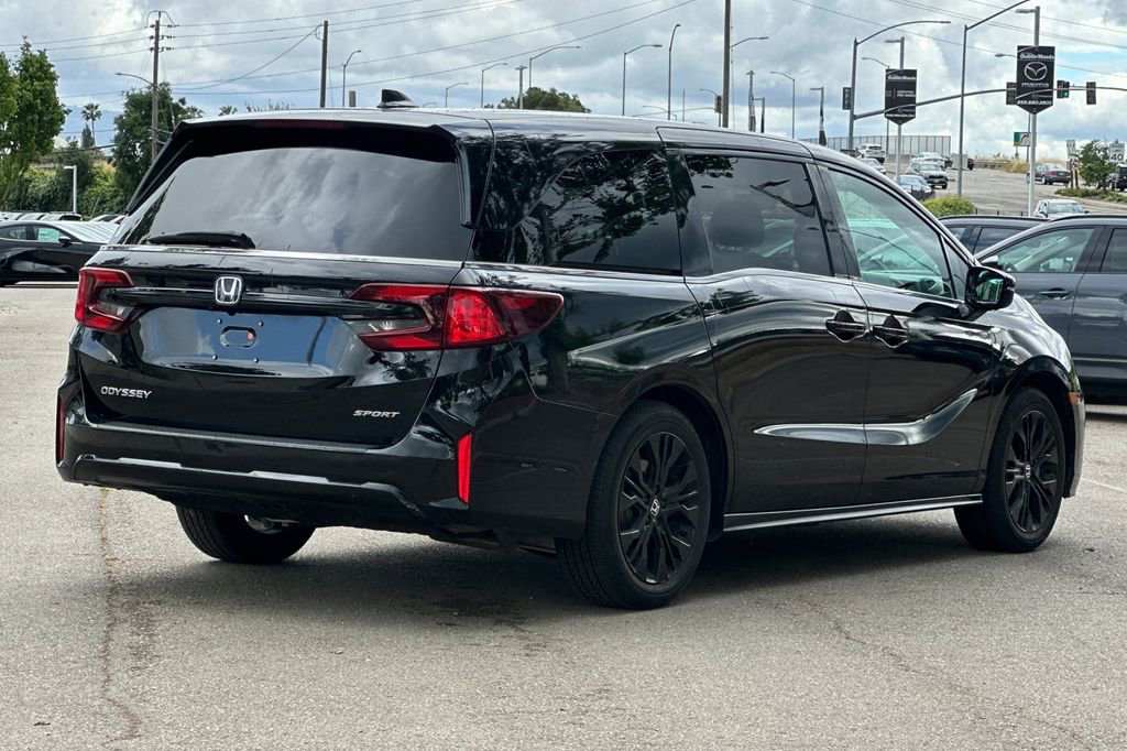 Certified 2025 Honda Odyssey Sport-L image 4