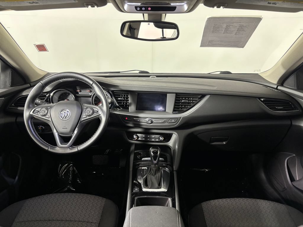 Used 2019 Buick Regal Preferred w/ Driver Confidence Package I FWD image 15