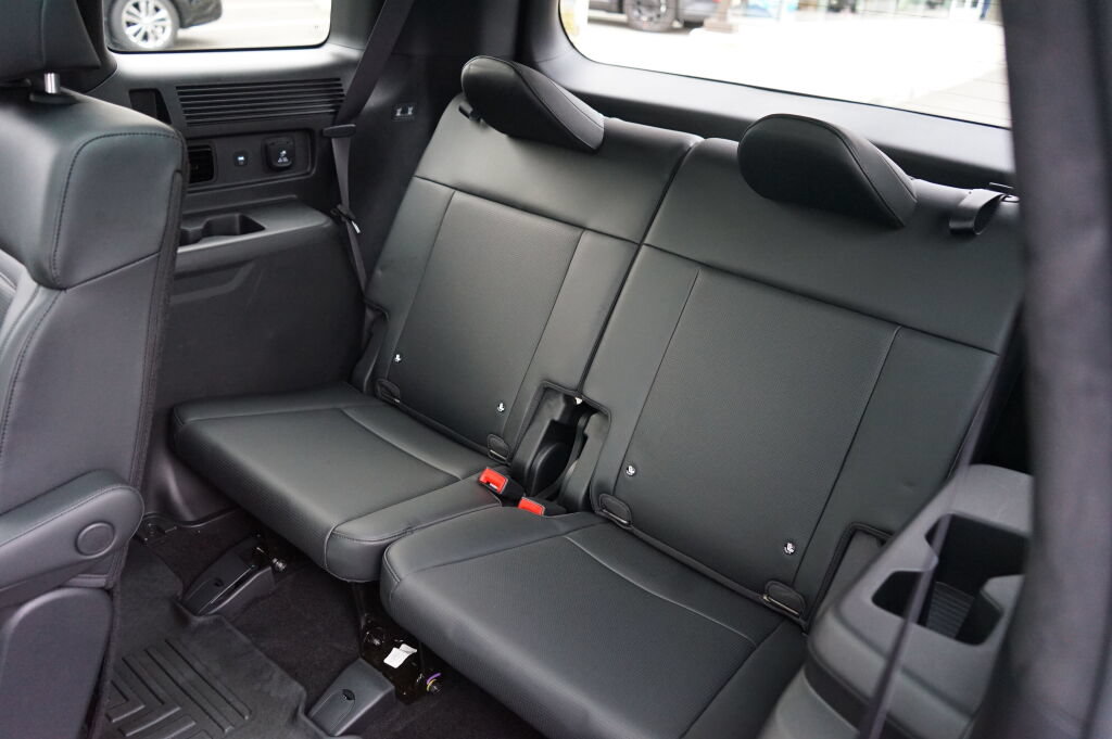 Used 2024 Hyundai Santa Fe Calligraphy AWD/4WD image 19