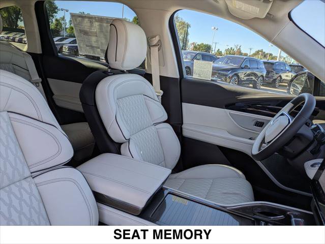 New 2026 Lincoln Nautilus Black Label AWD/4WD image 14