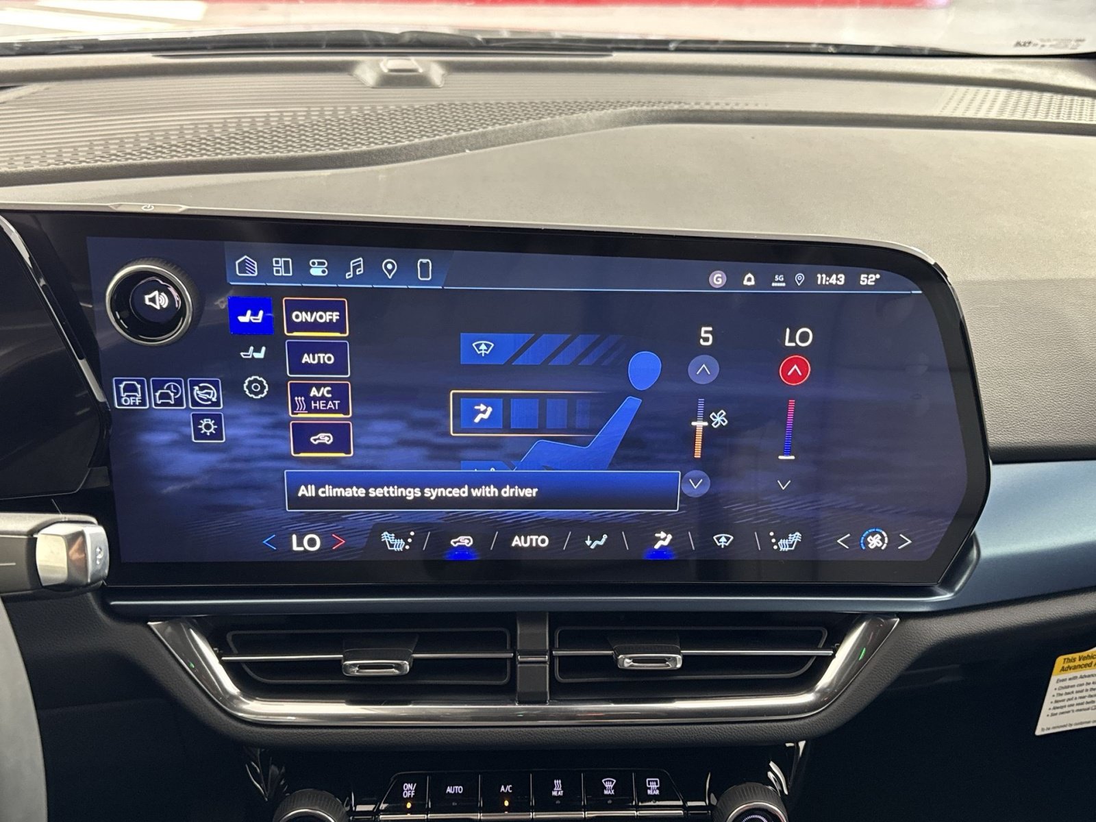 New 2026 Chevrolet Equinox EV LT AWD/4WD image 21