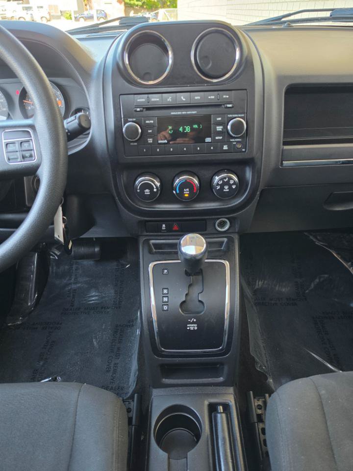 Used 2016 Jeep Patriot Sport w/ Power Value Group AWD/4WD image 17
