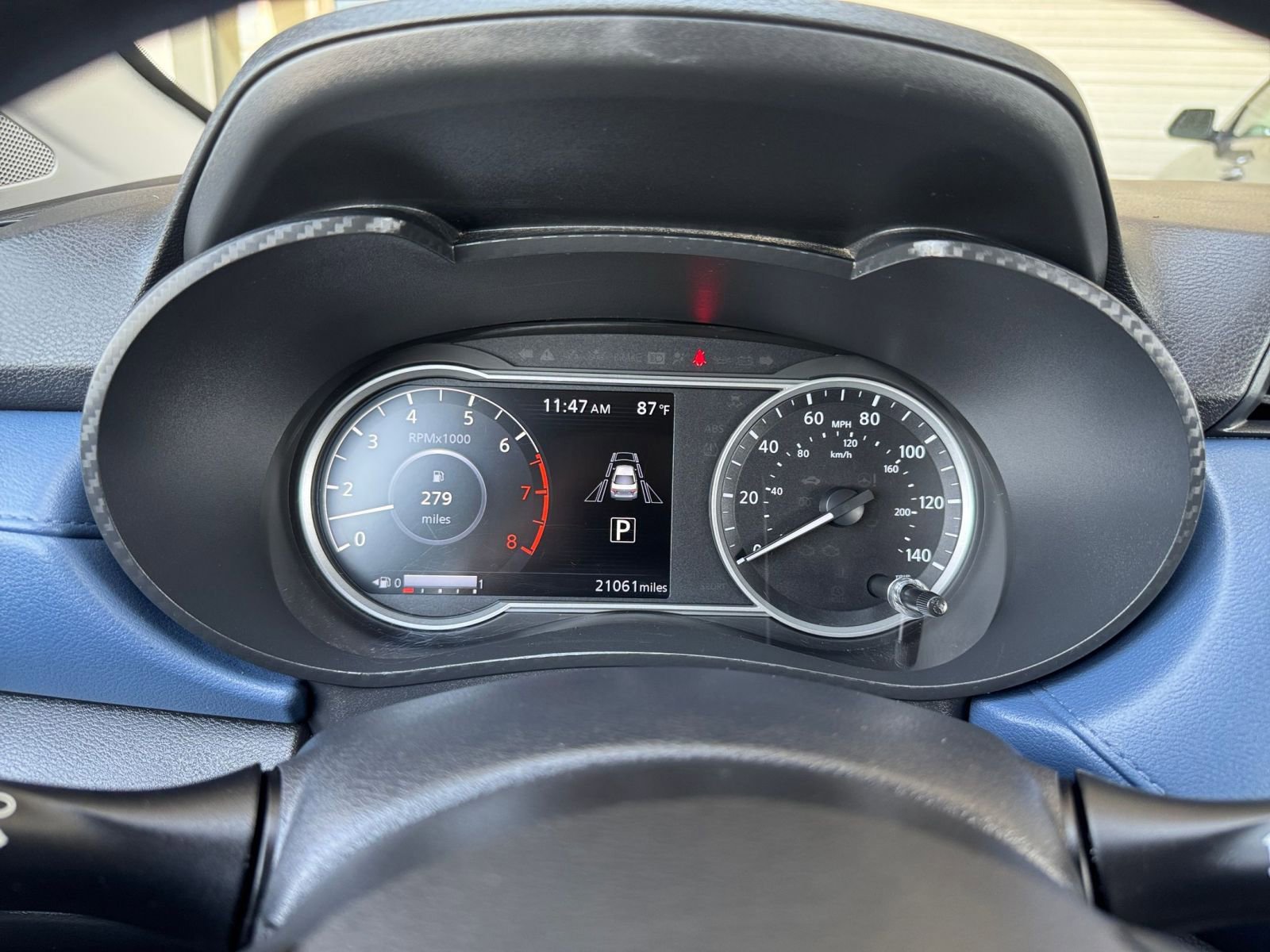 Used 2025 Nissan Versa SV image 41