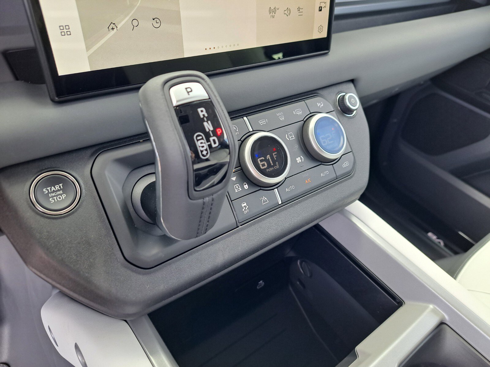 New 2025 Land Rover Defender 130 V8 image 13