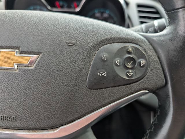 Used 2015 Chevrolet Impala LTZ FWD image 10