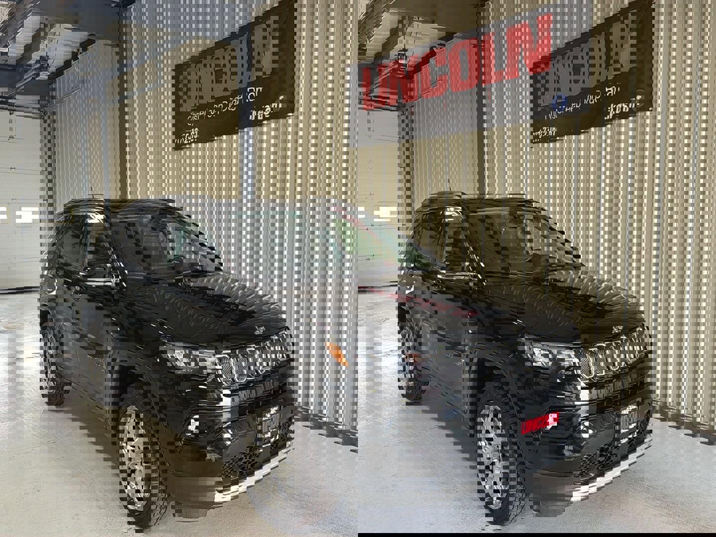 Used 2022 Jeep Compass Limited w/ Sun and Sound Group image 4