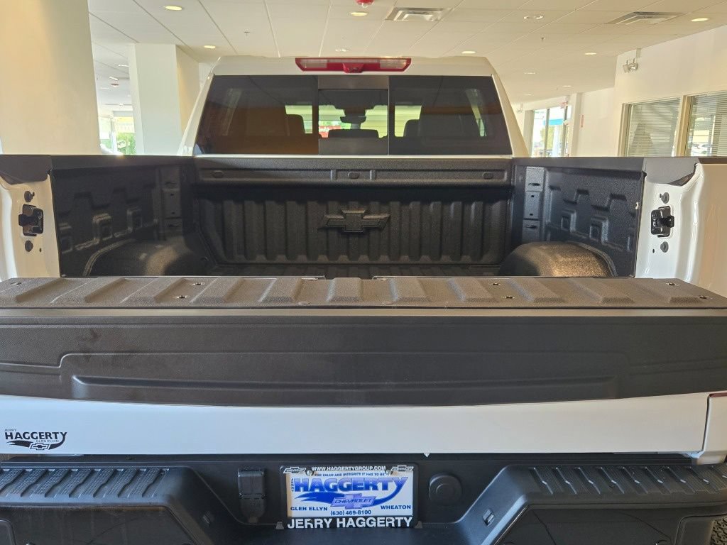 New 2026 Chevrolet Silverado 1500 ZR2 w/ LPO, Dark Essentials Package AWD/4WD image 13