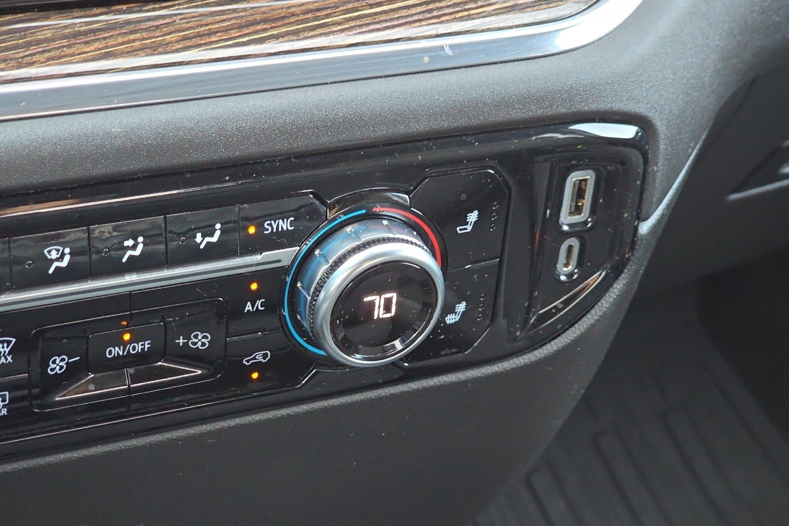 Used 2023 GMC Sierra 1500 Elevation image 28