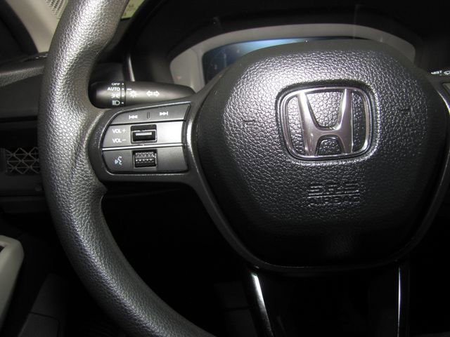 Certified 2025 Honda Accord SE image 5