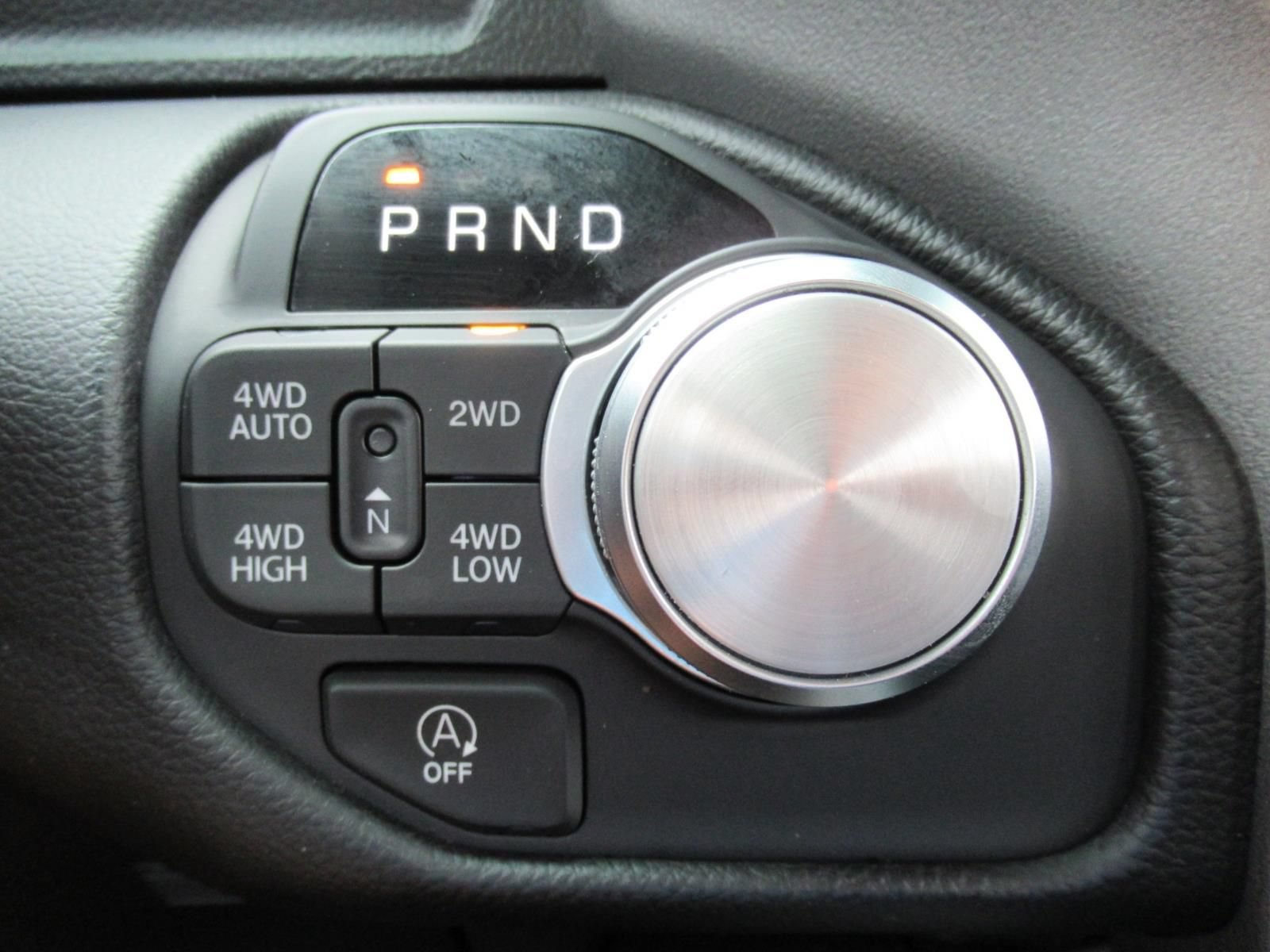 Used 2025 RAM 1500 Laramie w/ Sport Appearance Package AWD/4WD image 25