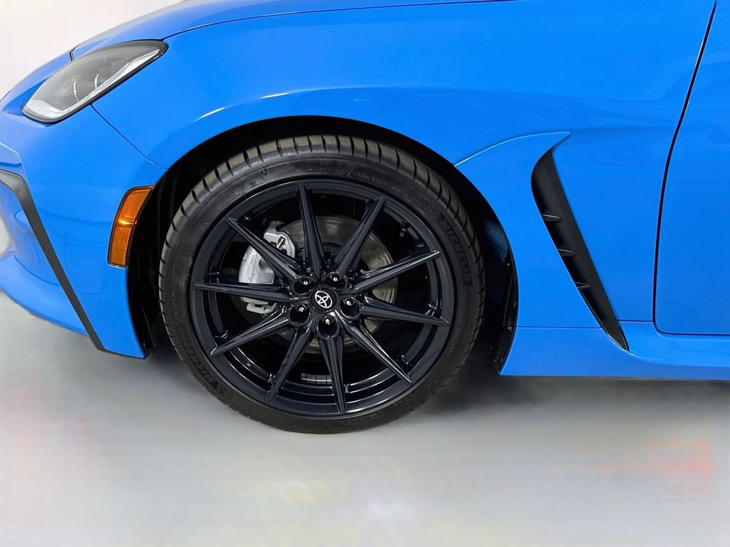 Certified 2023 Toyota GR86 Premium RWD image 32