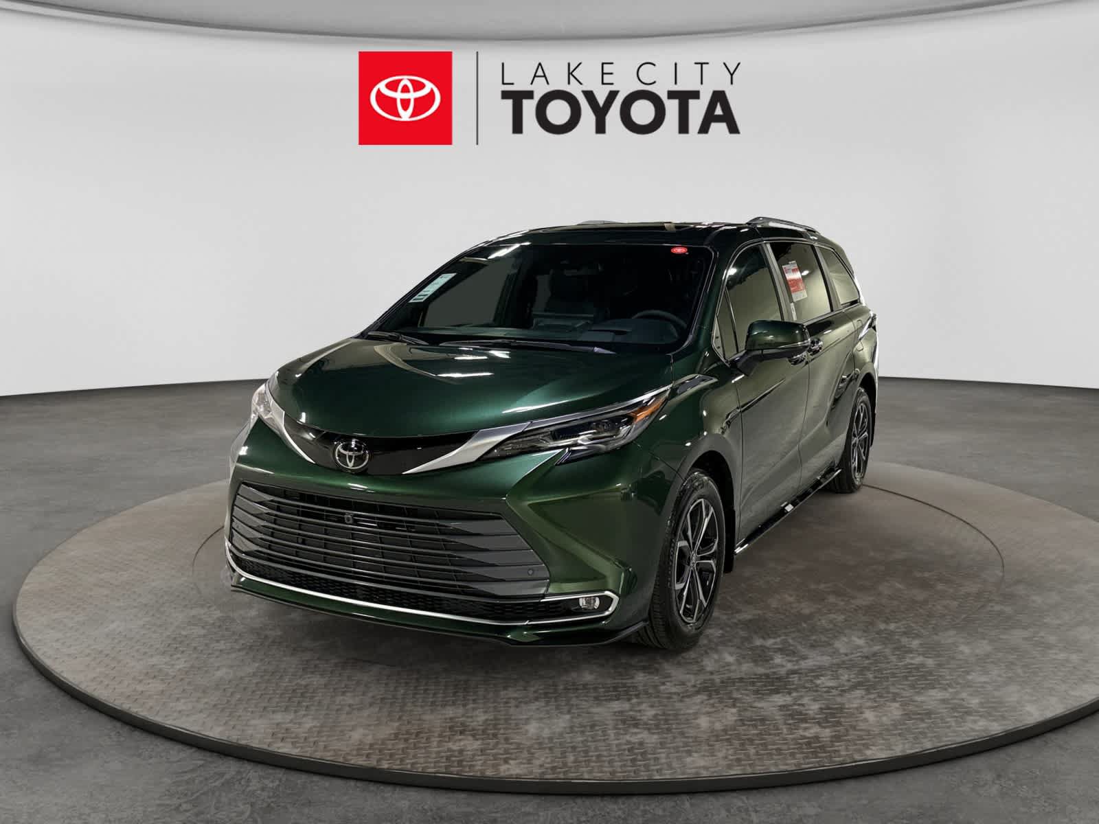 New 2026 Toyota Sienna Platinum
