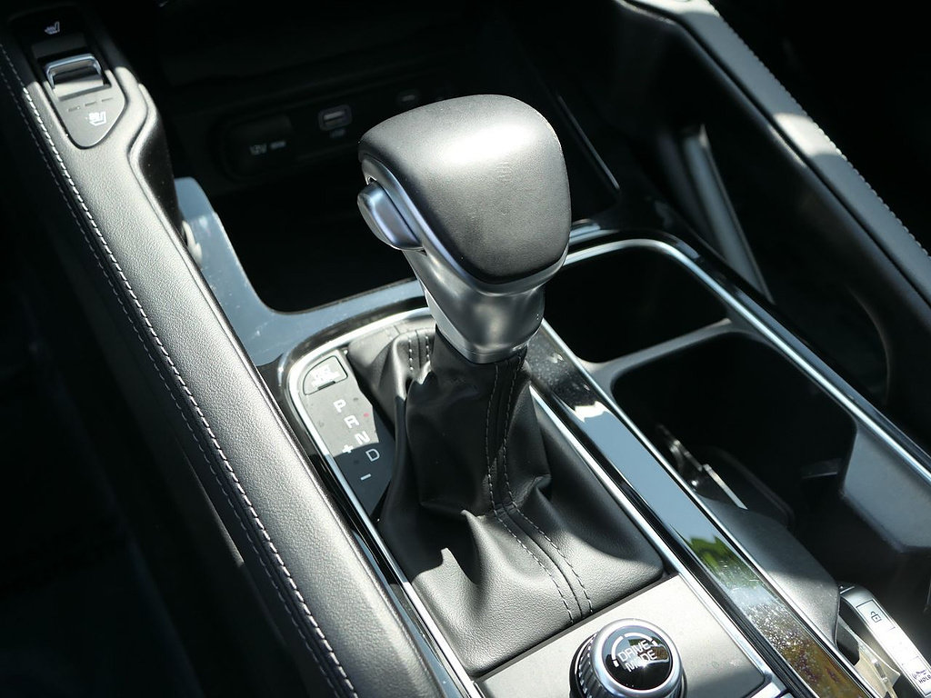 Used 2024 Kia Telluride EX w/ EX Captain's Chair Package FWD image 22