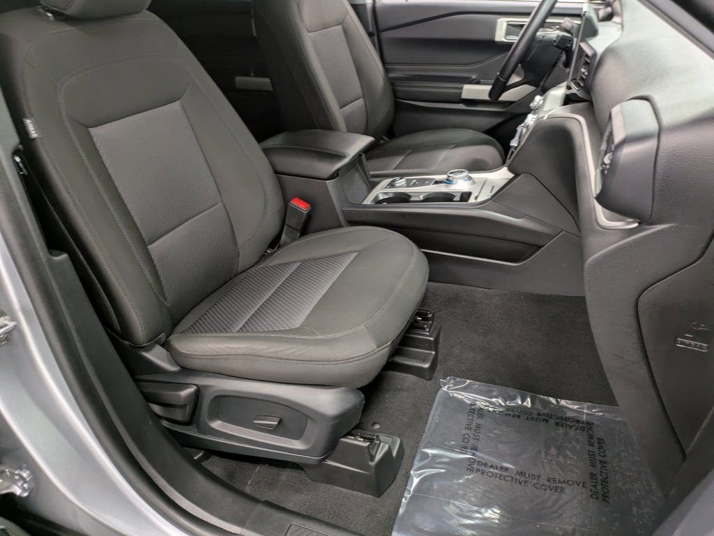 Used 2022 Ford Explorer XLT w/ Class IV Trailer Tow Package image 28