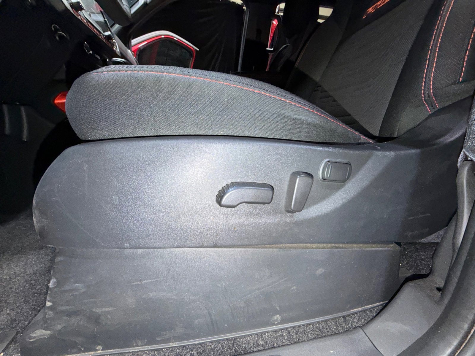 Certified 2025 Nissan Frontier PRO-4X AWD/4WD image 14