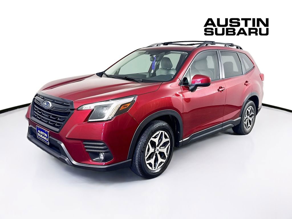 Used 2024 Subaru Forester Premium image 3