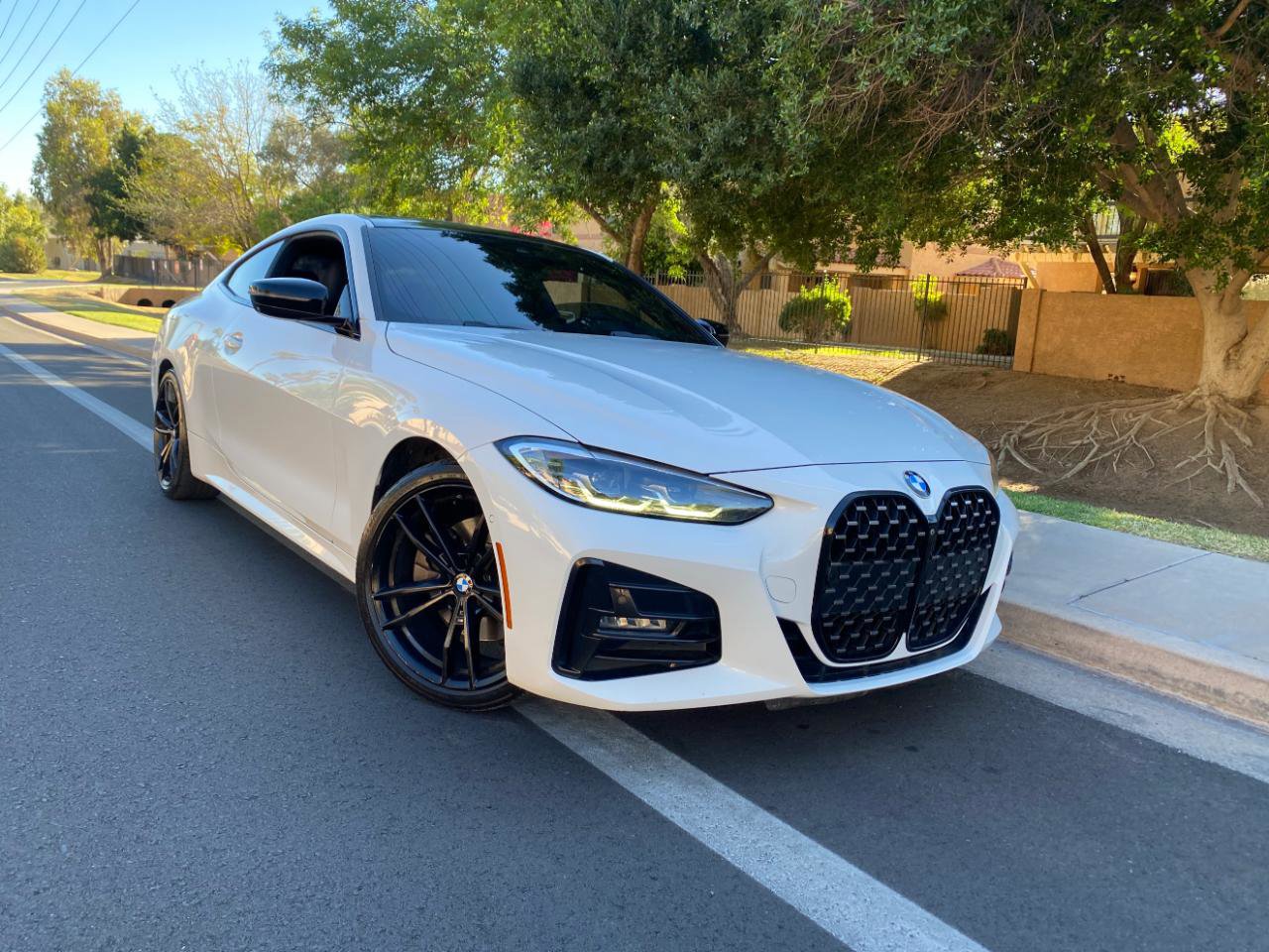 Used 2021 BMW 430i Coupe w/ M Sport Package image 2