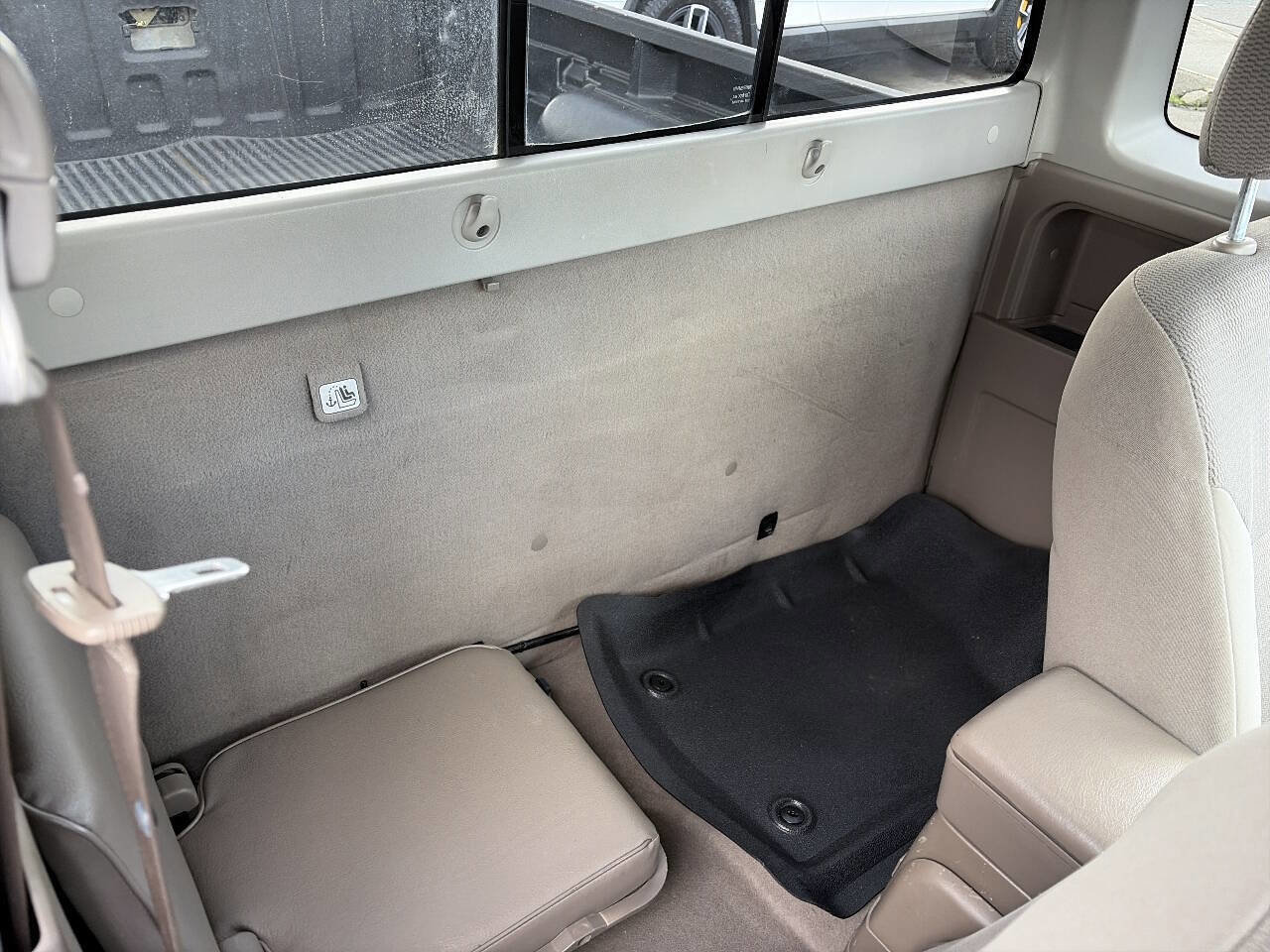 Used 2004 Nissan Frontier XE w/ (VTP) Value Truck Pkg image 19