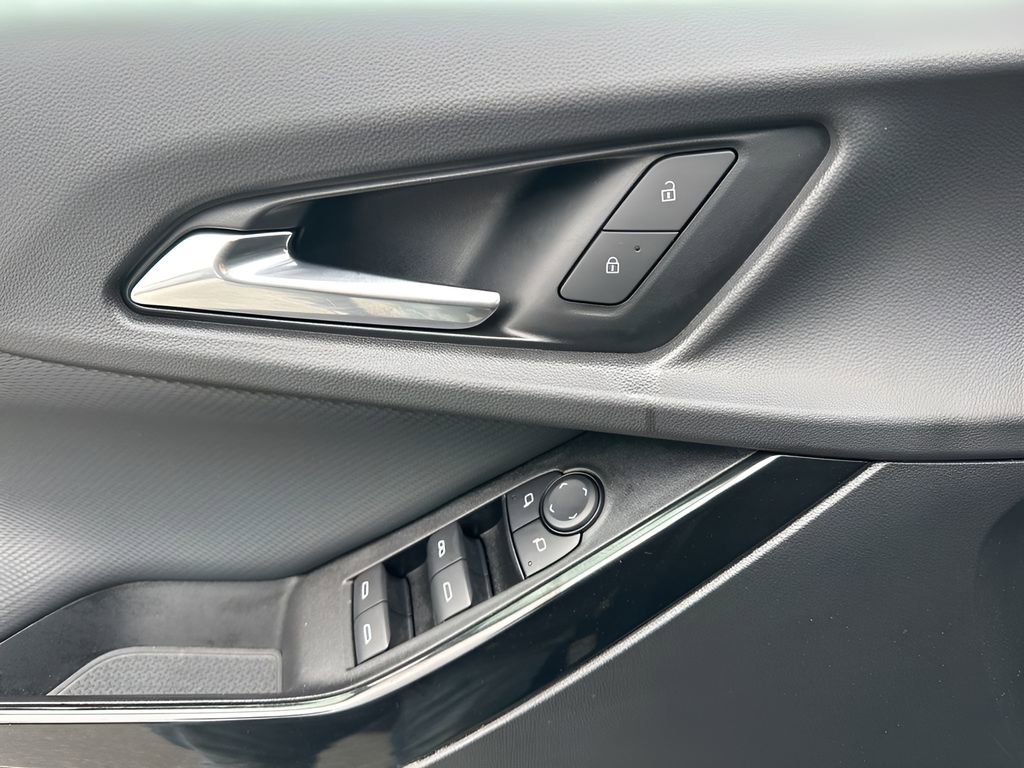 Used 2025 Chevrolet Equinox LT image 25