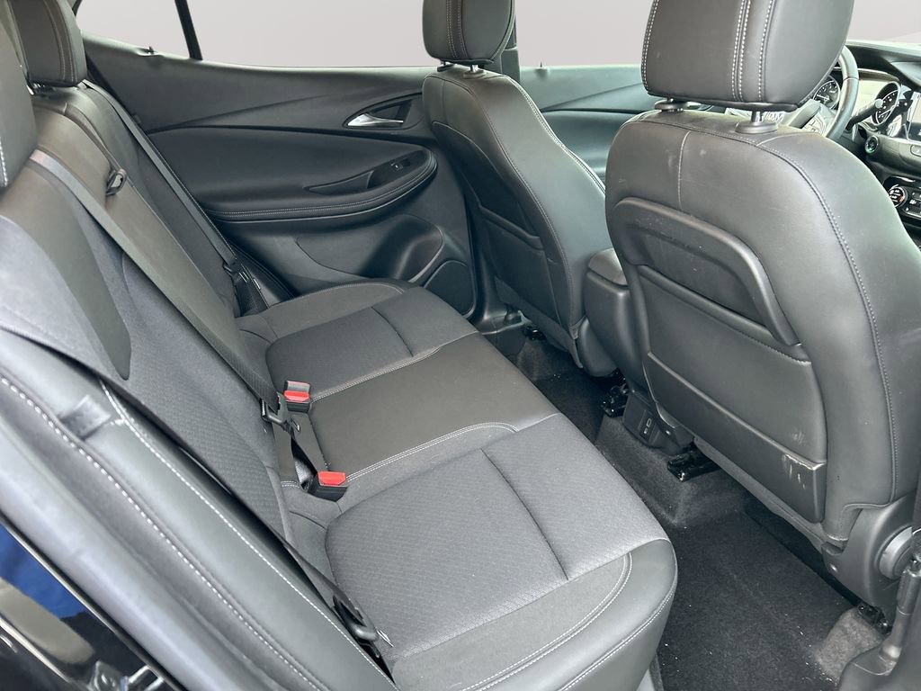 Used 2023 Buick Encore GX Select w/ Sport Touring Package FWD image 27
