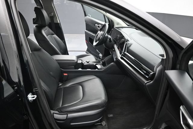 Used 2025 Kia Sportage EX FWD image 33