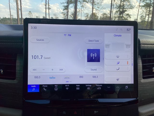 Used 2023 Ford Expedition Limited image 21