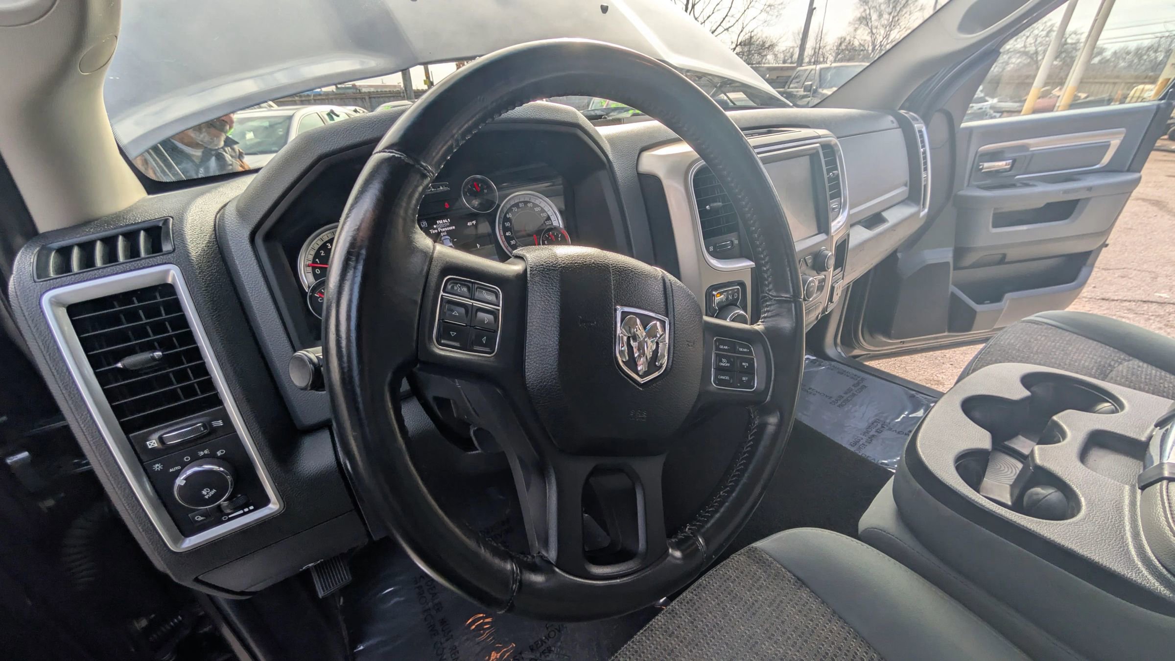 Used 2014 RAM 1500 Outdoorsman image 10