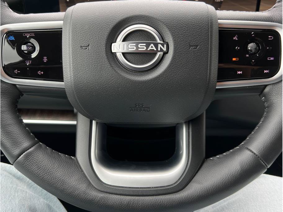 Used 2025 Nissan Armada Platinum AWD/4WD image 13