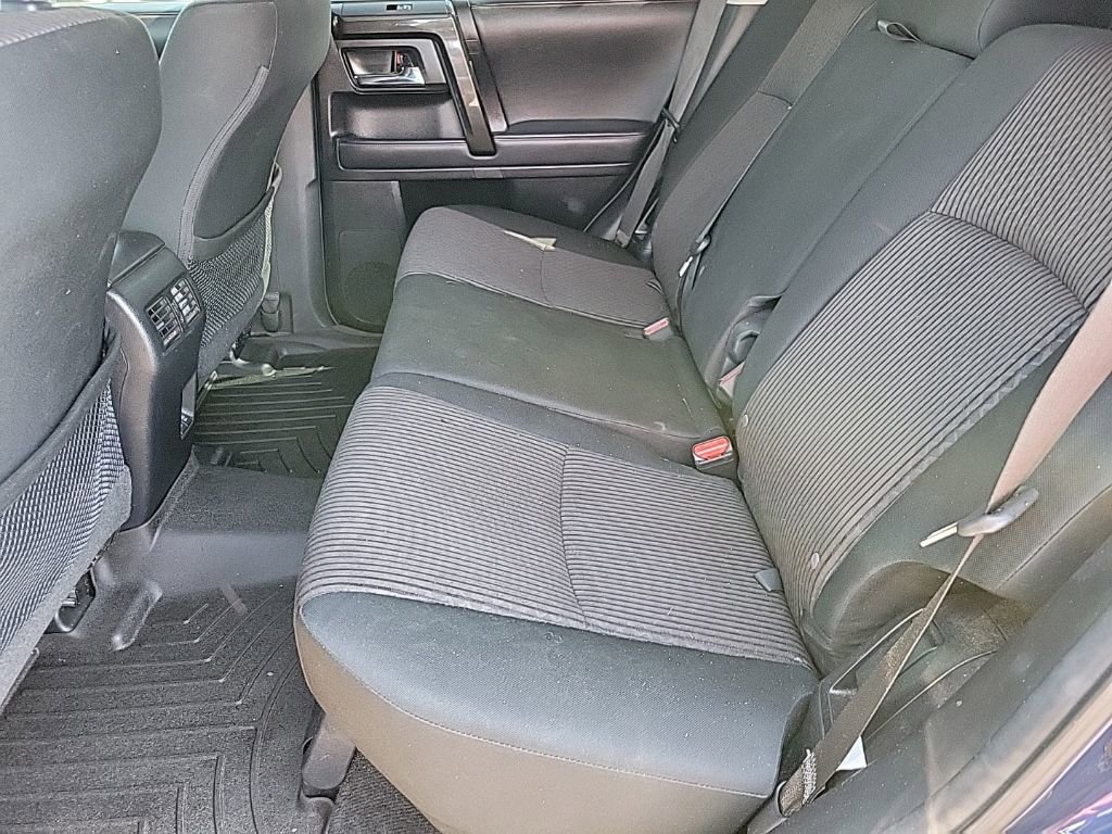 Used 2022 Toyota 4Runner TRD Off-Road AWD/4WD image 15