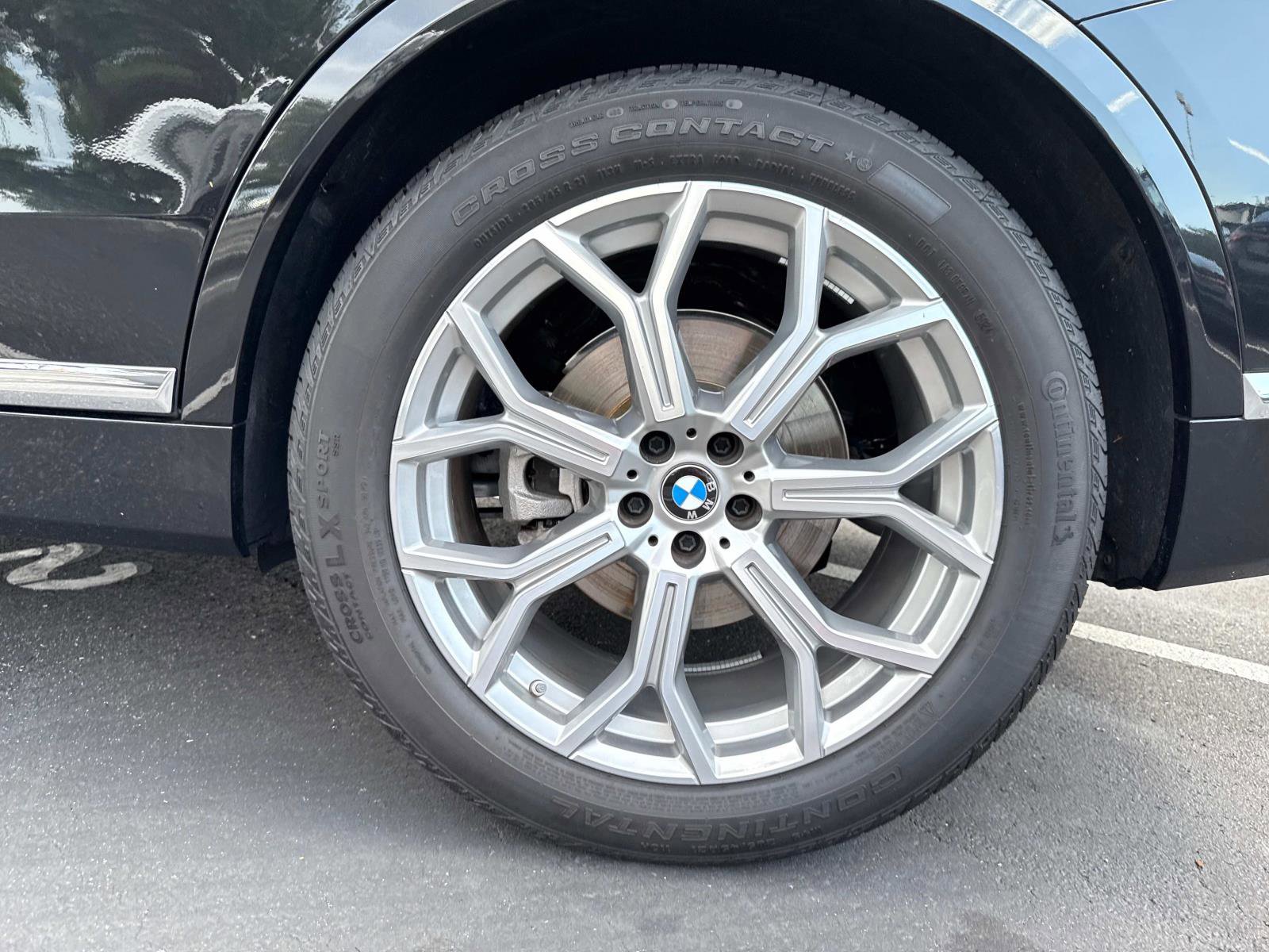 Certified 2025 BMW X7 xDrive40i w/ Premium Package image 11