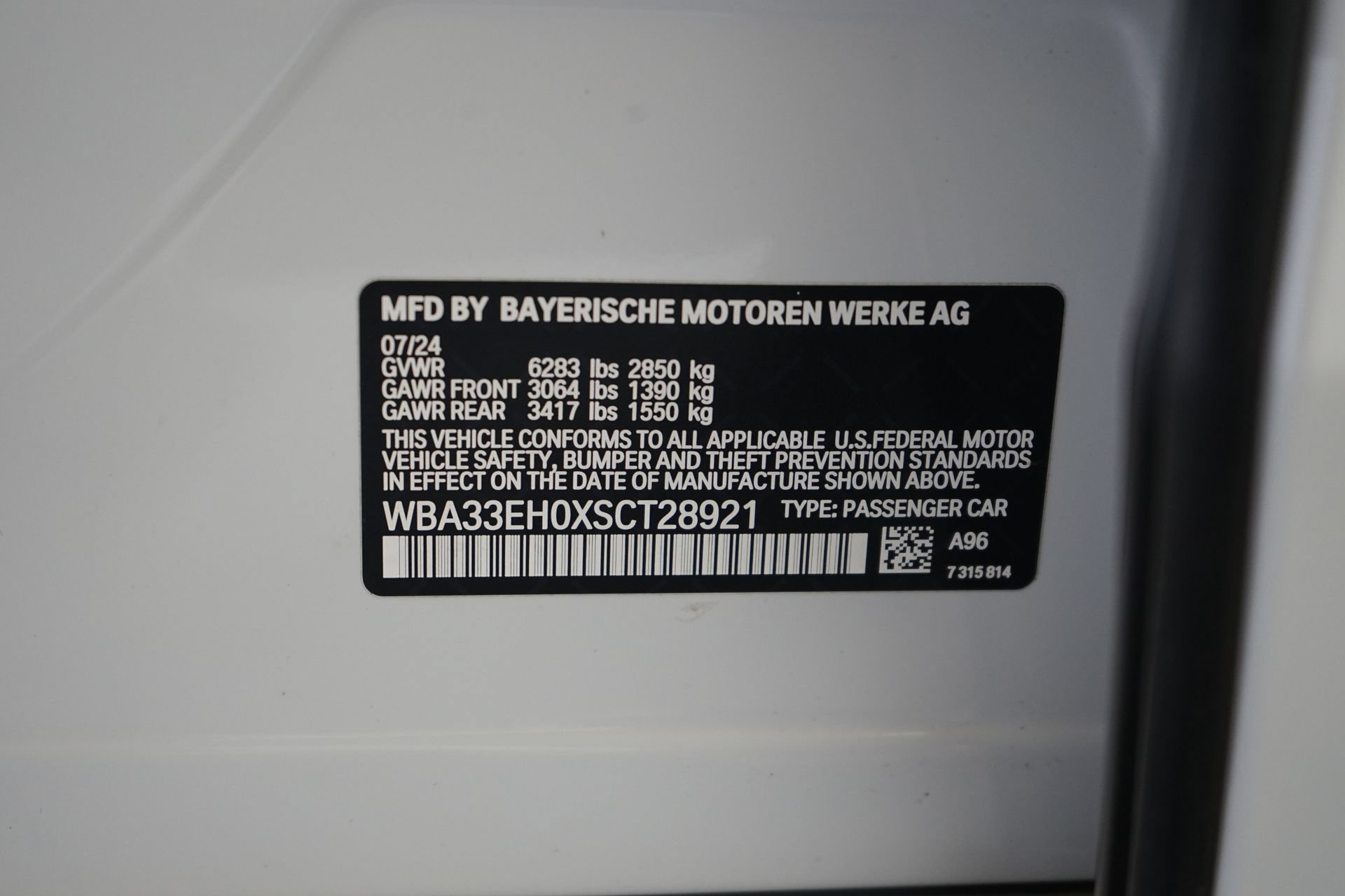 Used 2025 BMW 740i xDrive w/ Premium Package AWD/4WD image 28