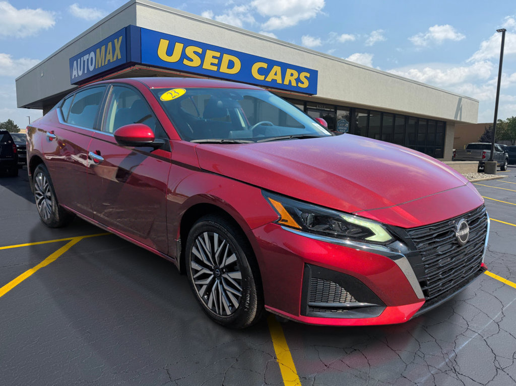 Used 2023 Nissan Altima 2.5 SV AWD/4WD image 4