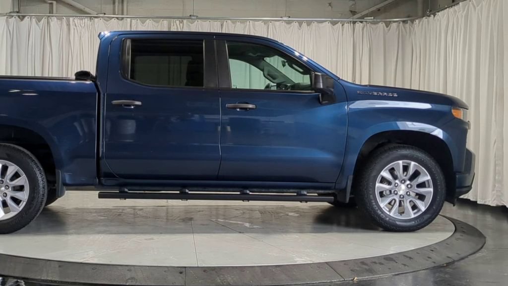 Used 2021 Chevrolet Silverado 1500 Custom w/ Safety Confidence Package AWD/4WD image 11