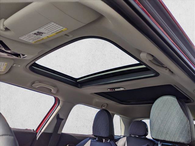 Certified 2025 MINI Cooper 4-Door Hardtop FWD image 16