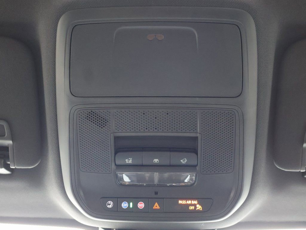 New 2026 GMC Terrain AT4 w/ Convenience Package III image 30