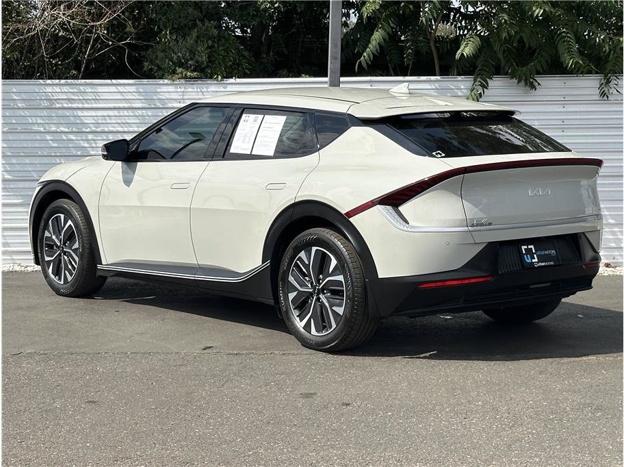 Used 2024 Kia EV6 Light AWD/4WD image 12