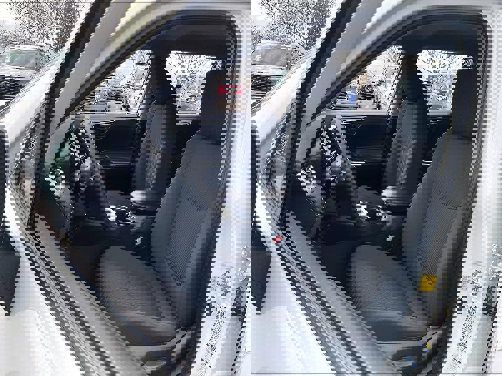 Used 2022 Toyota RAV4 LE image 26