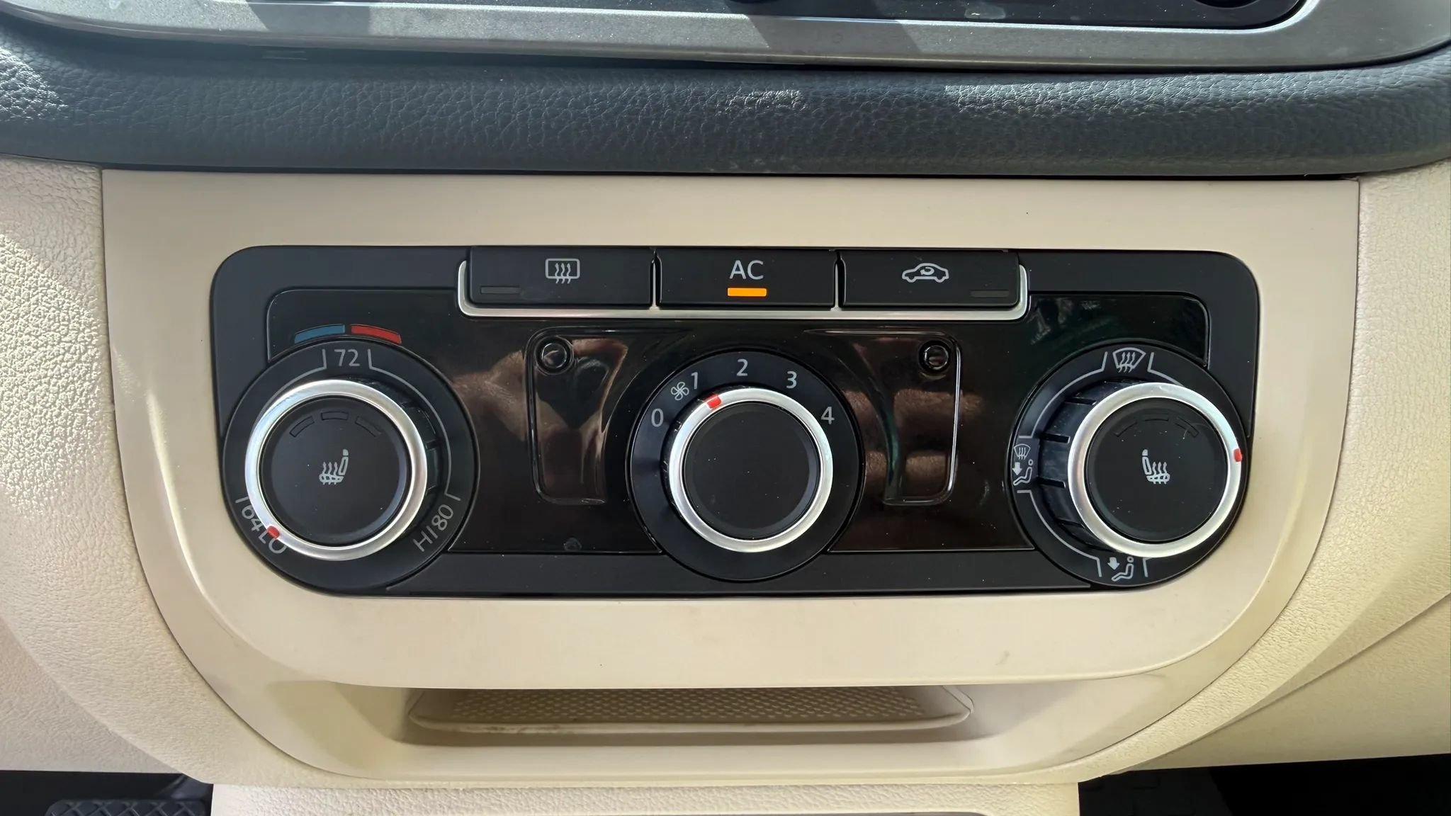 Used 2011 Volkswagen Tiguan S AWD/4WD image 19
