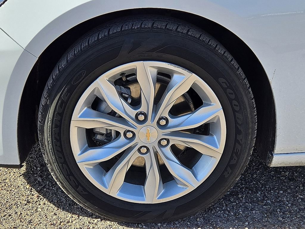 Used 2024 Chevrolet Malibu LT image 11