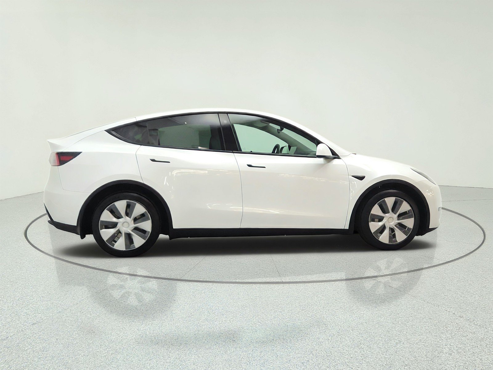 Used 2021 Tesla Model Y Long Range AWD/4WD image 4