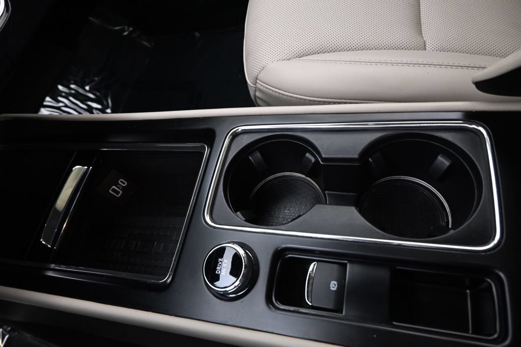 Used 2026 Lincoln Corsair Premiere AWD/4WD image 32