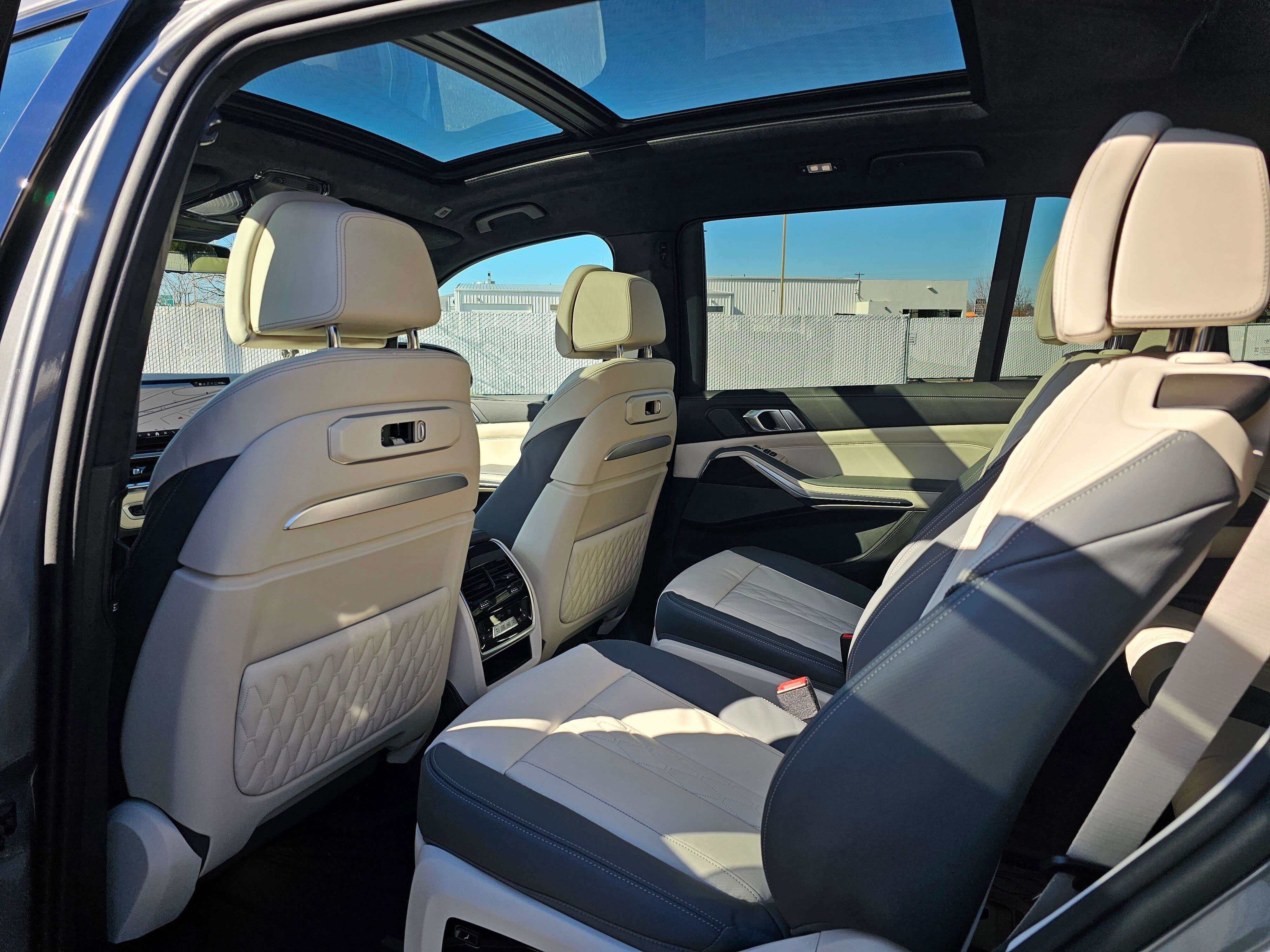 New 2026 BMW X7 M60i AWD/4WD image 12