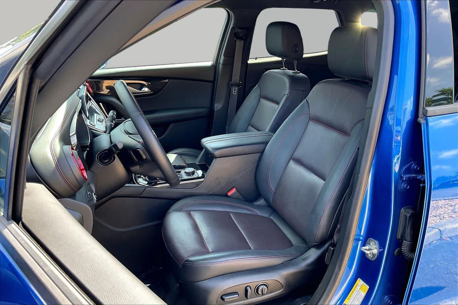 Used 2019 Chevrolet Blazer RS w/ Sun and Wheels Package FWD image 24