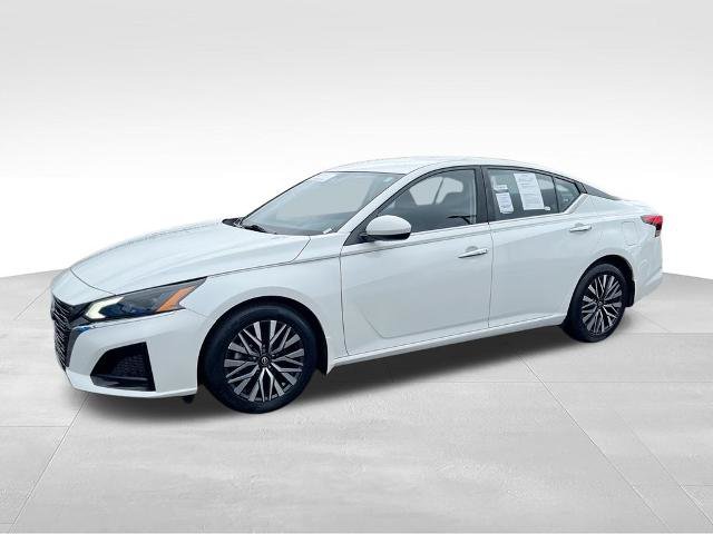 Certified 2023 Nissan Altima 2.5 SV FWD image 4